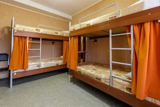 Гостиница Миллениум в центре Омск Кровать в общем 4-местном номере для мужчин и женщин-2